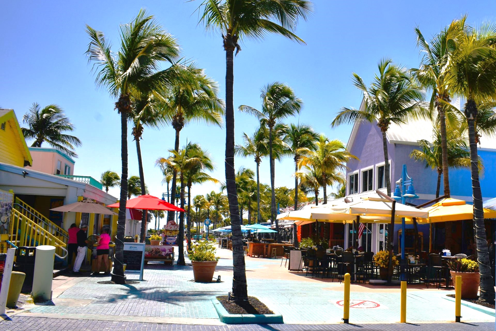 Fort Myers shops