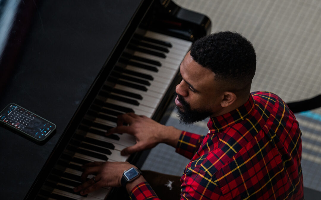 Sean Baker – Piano