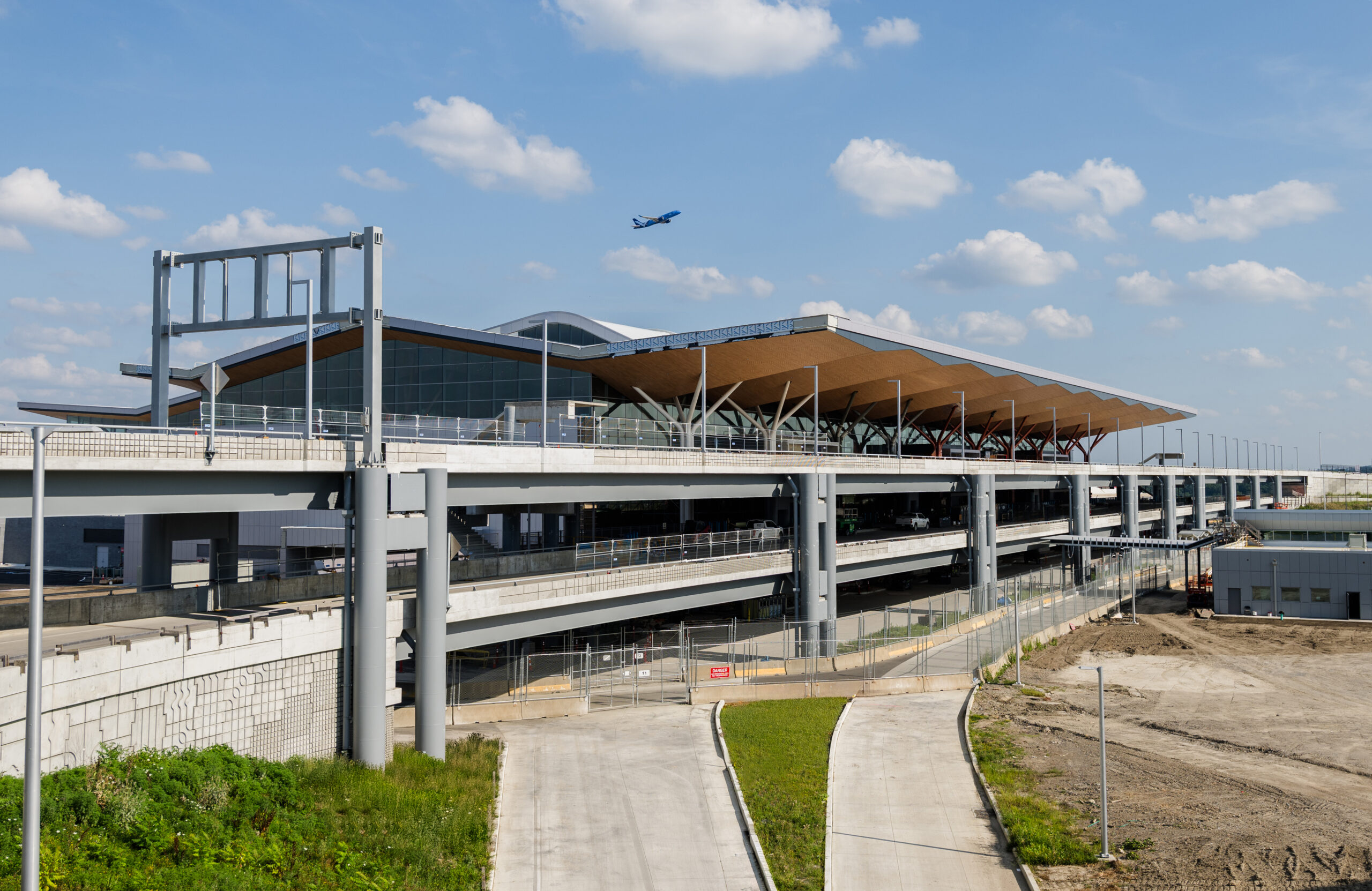 The new terminal features four miles of new roadways, seamlessly connecting passengers to the building.