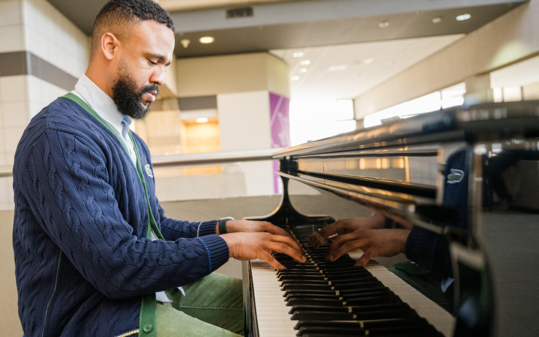 Sean Baker – Piano